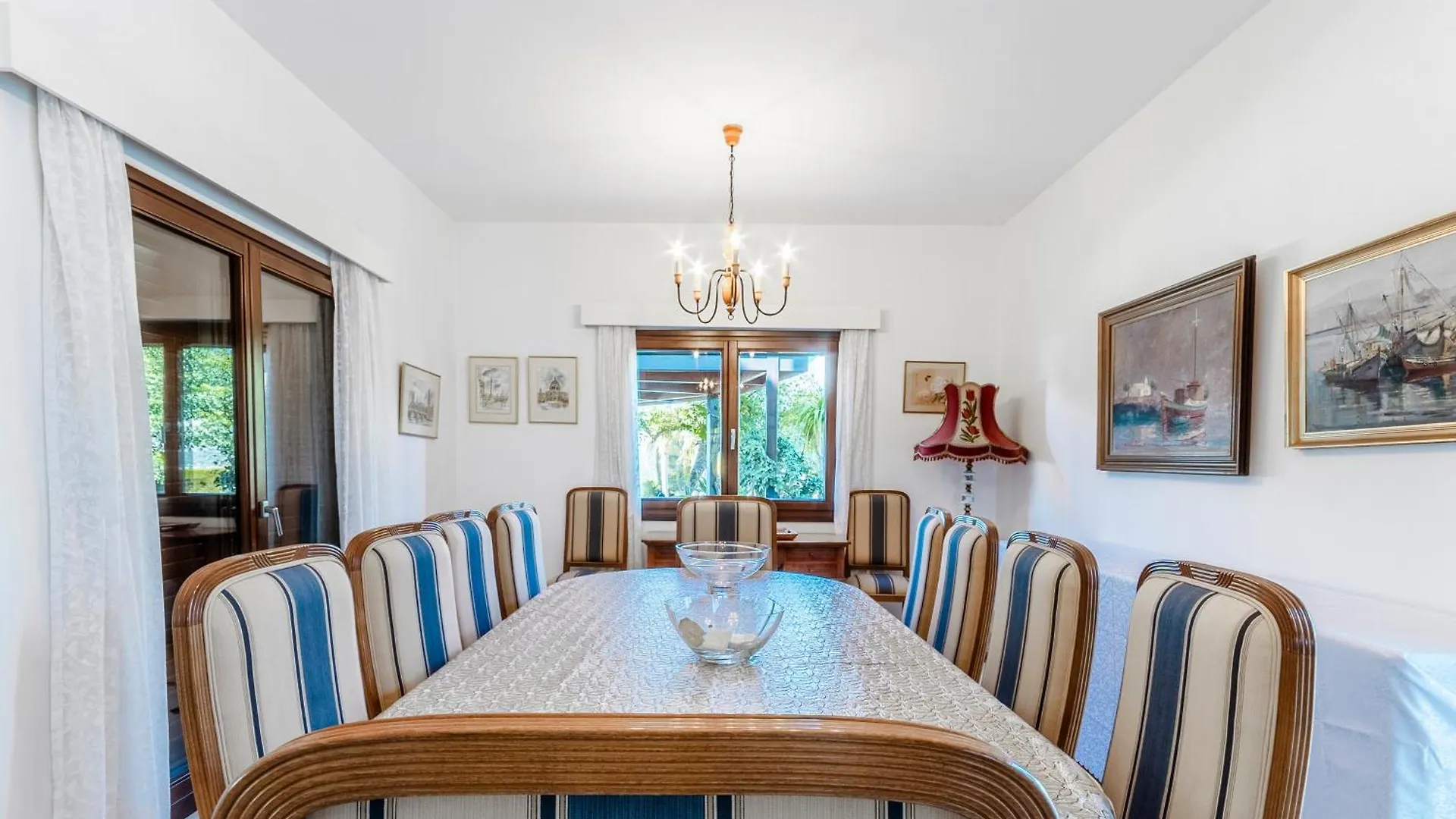 فيلا Mountain View 6 Bed Mansion With Private Padel Court, Pool & Gym لارنكا فيلة